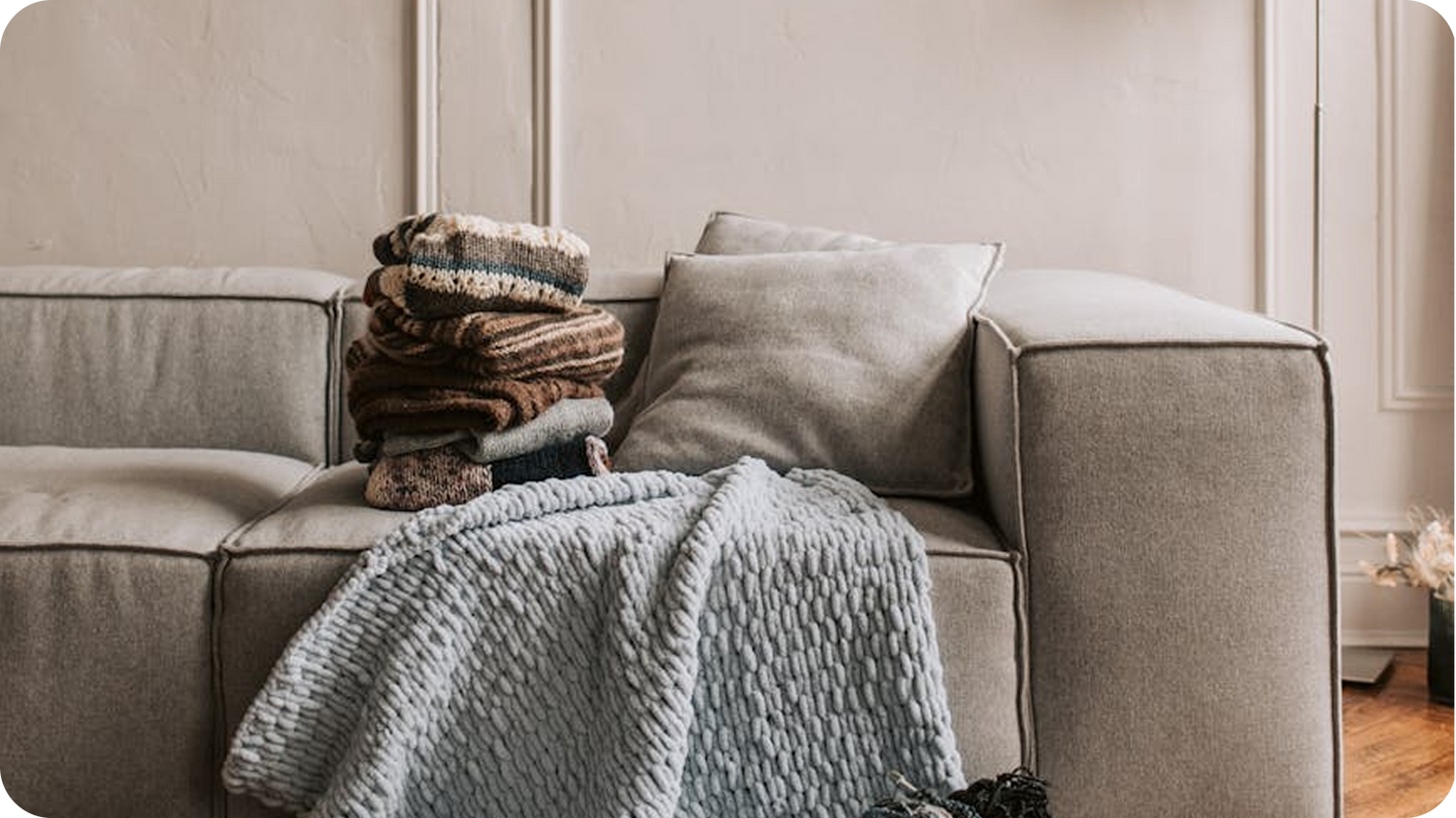 The Best Lighting Fixtures for a Warm & Inviting Home