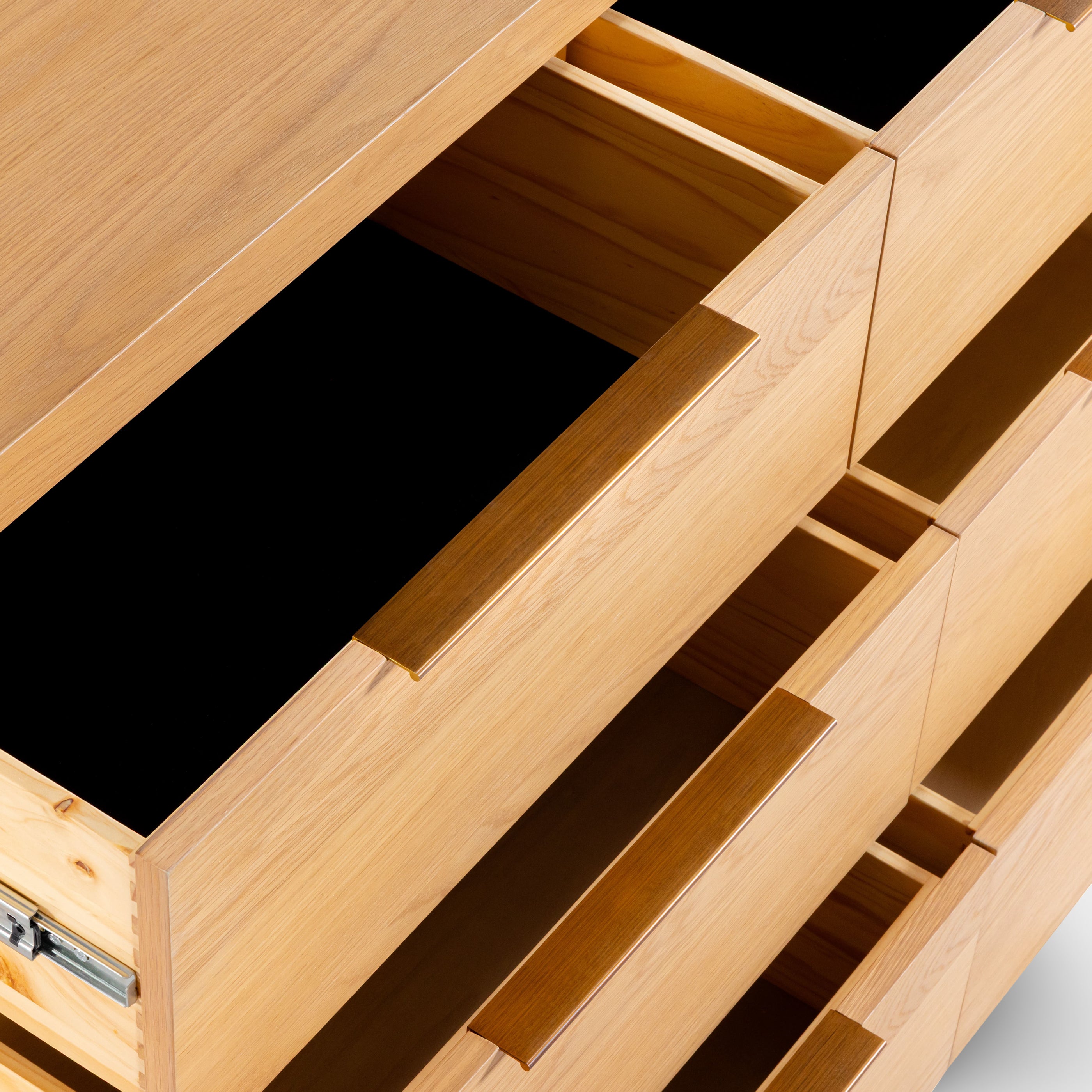 Liverpool 6 Drawer Chest (Natural)