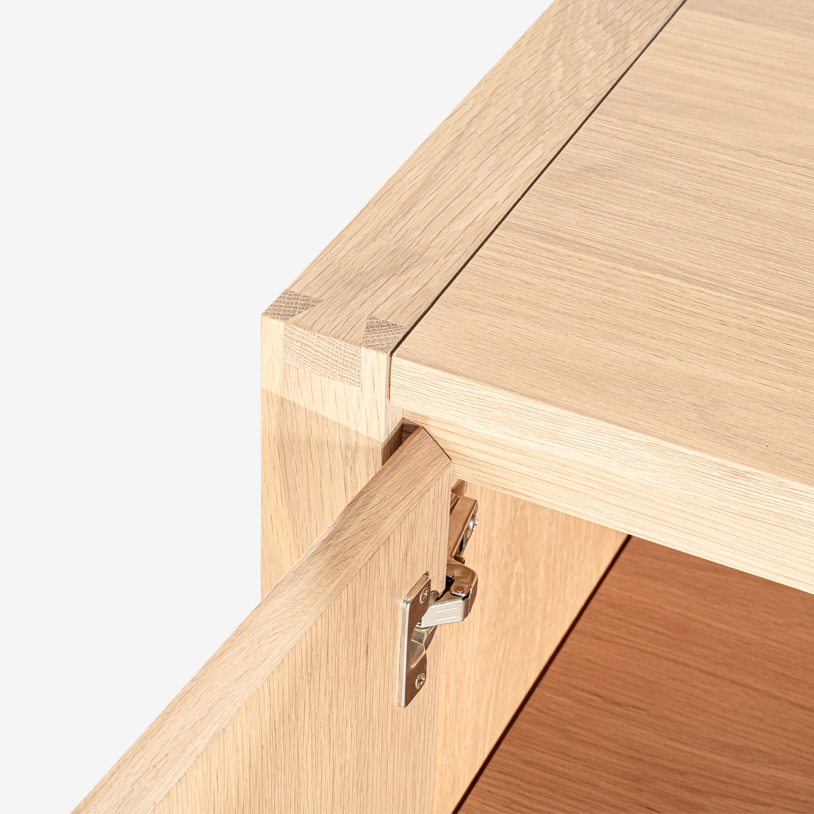 Richmond 2 Door 3 Drawer Sideboard (Natural)