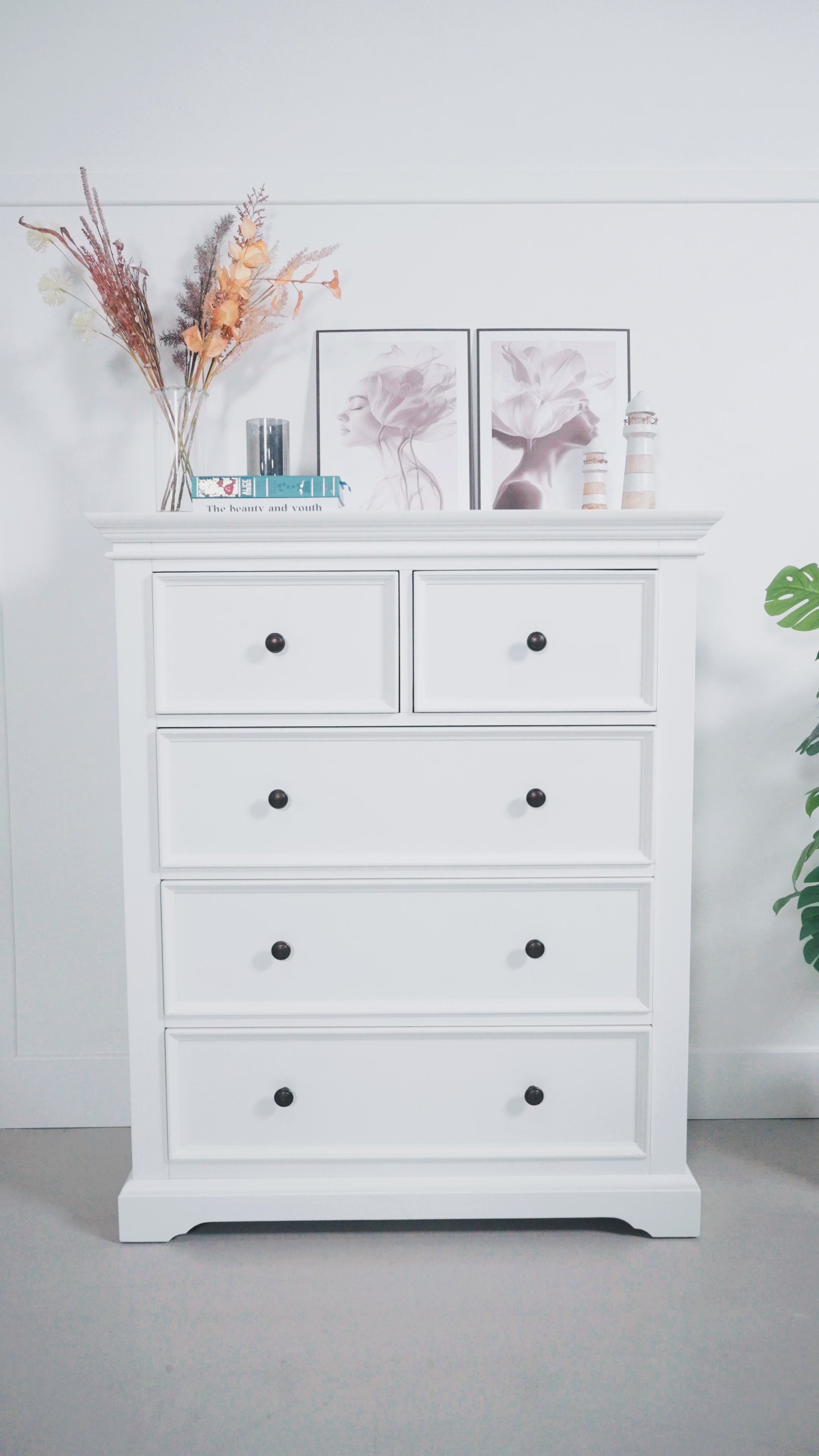 Load video: London Pine 5 Drawer Tallboy